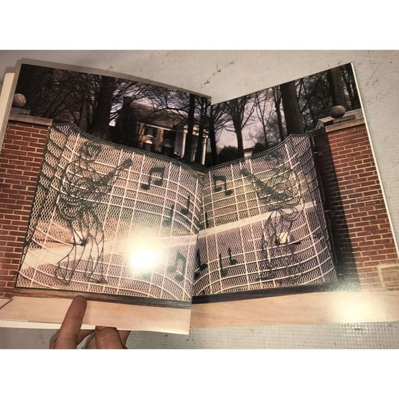 Elvis Presley Elvis World Book By Jane And Michael Stern - Picture 8 of 16
